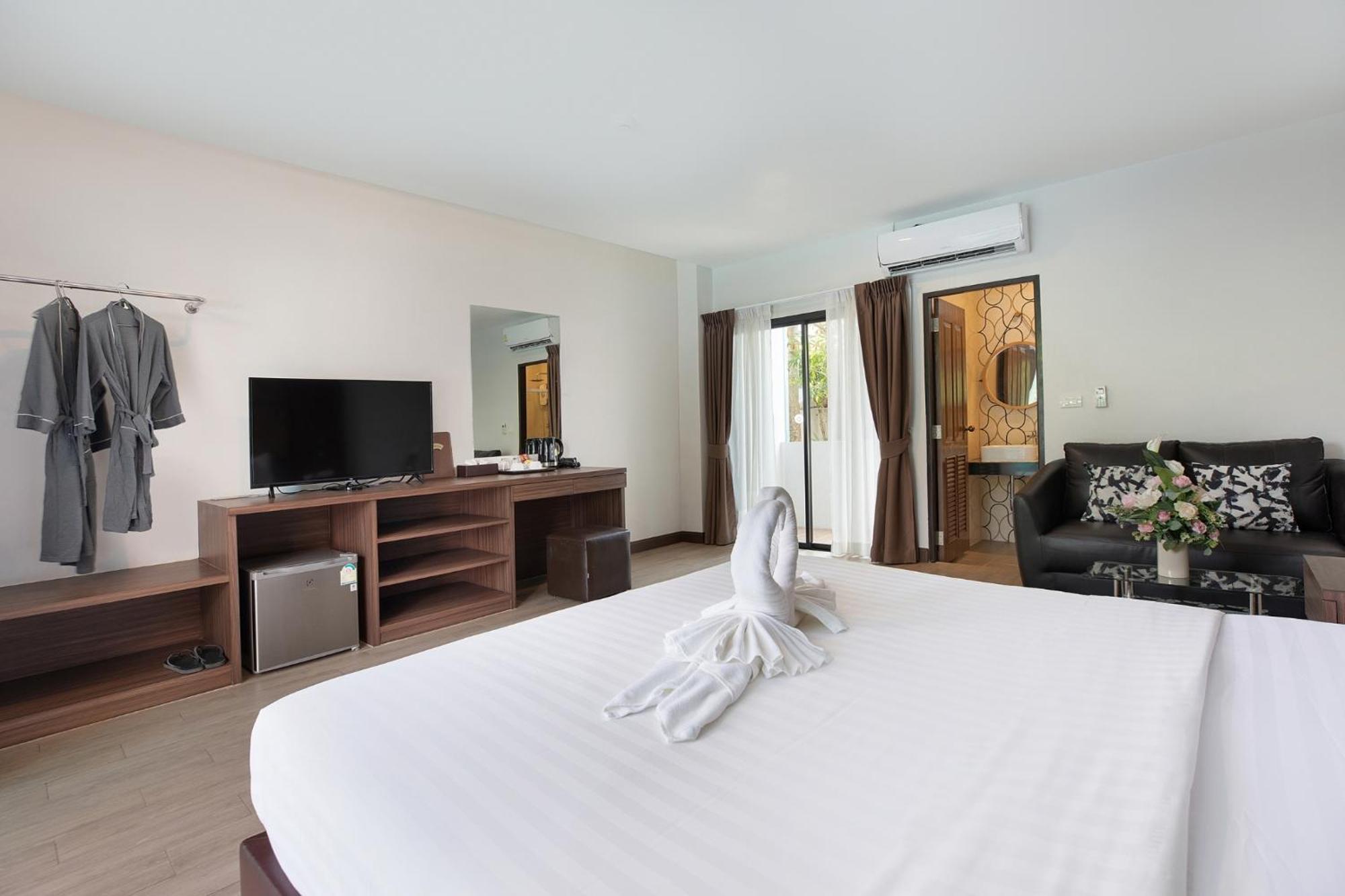 The Bell Airport Phuket Hotel - Sha Extra Plus Nai Yang Beach Exterior foto